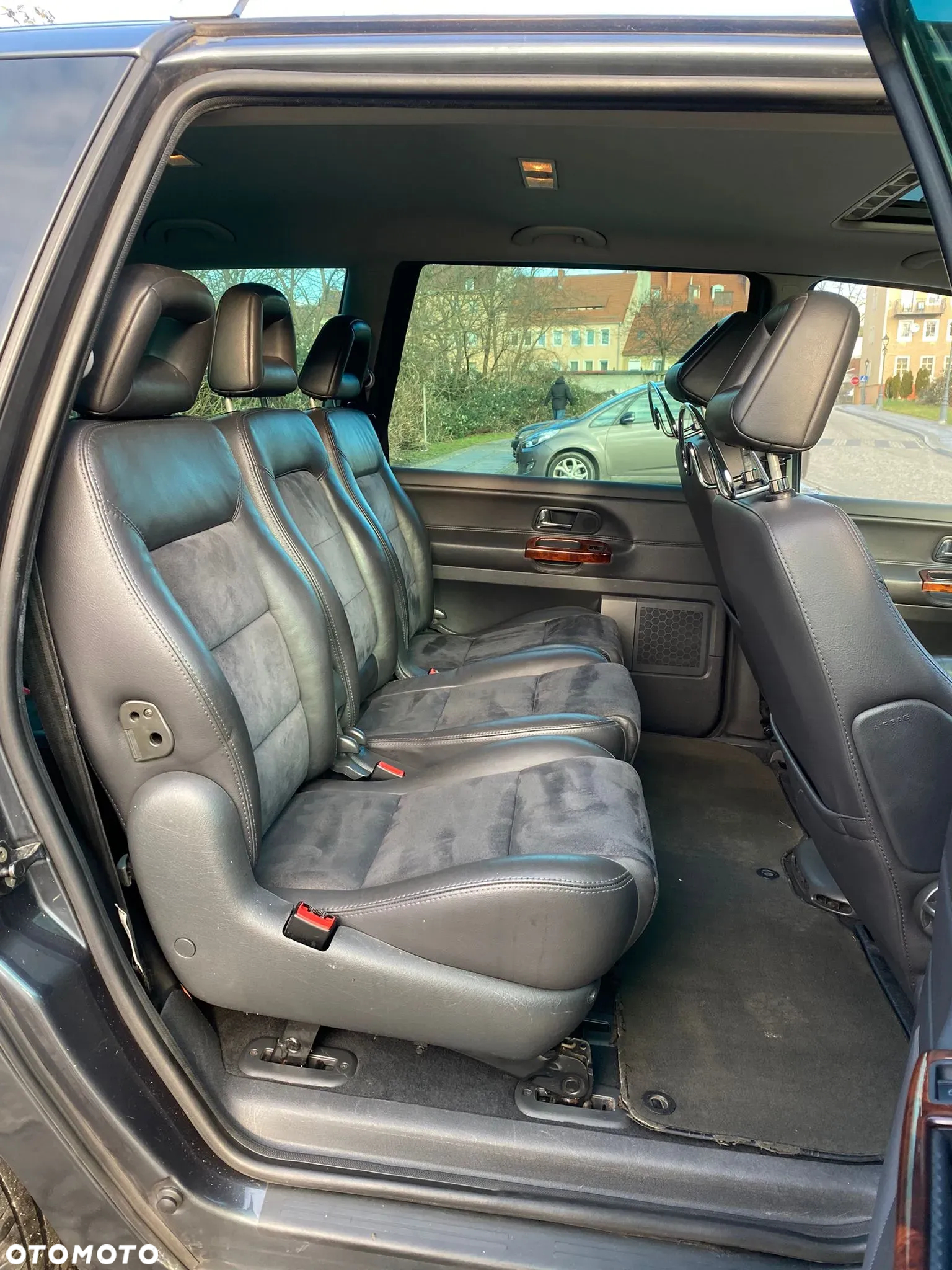 Volkswagen Sharan 2.0 TDI Highline - 11