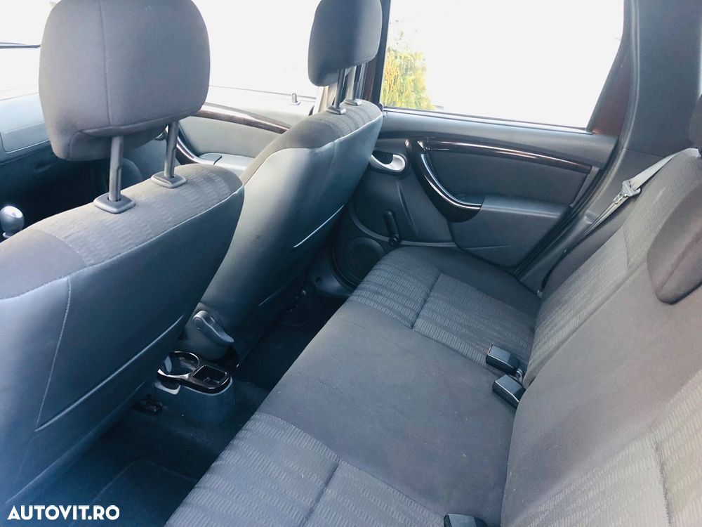 Dacia Duster dCi 110 FAP 4x2 Laureate - 15