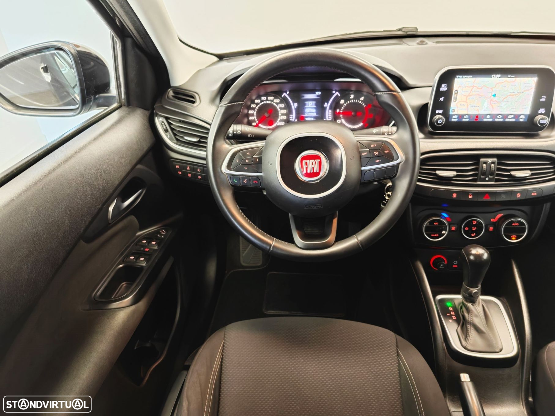 Fiat Tipo Station Wagon 1.6 M-Jet Lounge Tech J17 DCT - 33
