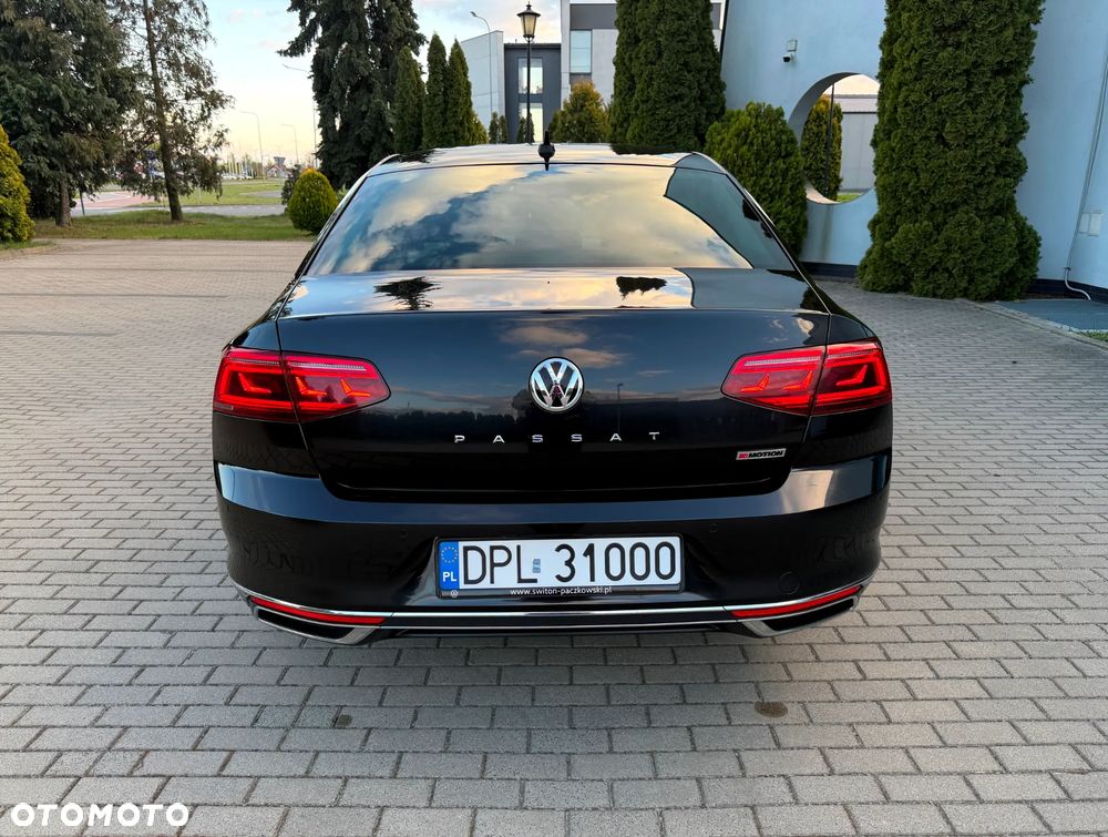 Volkswagen Passat 2.0 TSI 4Mot Highline DSG - 11