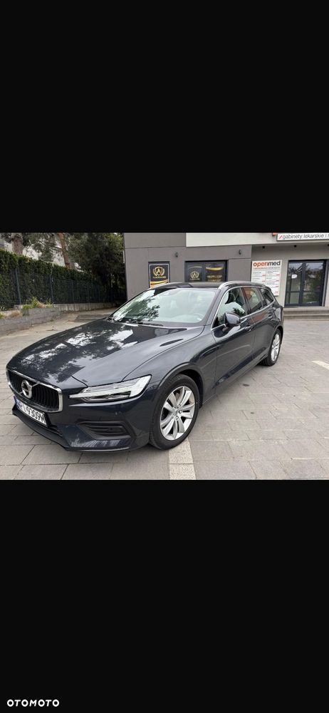Volvo V60 D4 AWD Geartronic Momentum Pro - 1