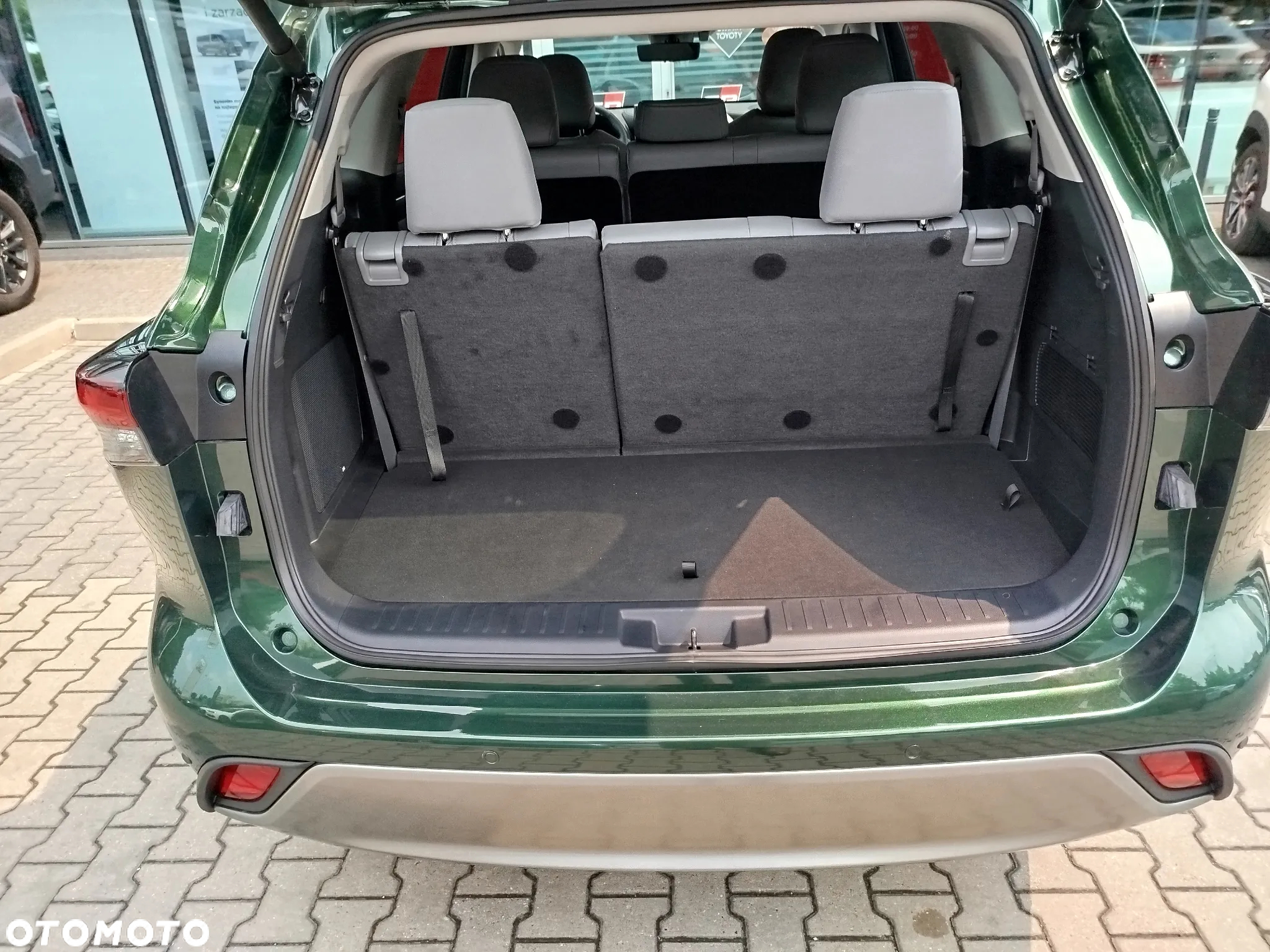 Toyota Highlander 2.5 Hybrid Executive - 16