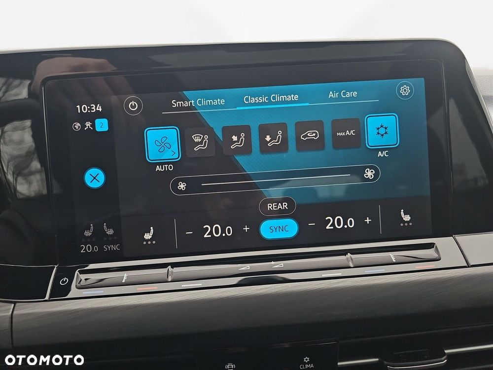 Volkswagen Golf 1.5 eTSI OPF DSG Style - 30