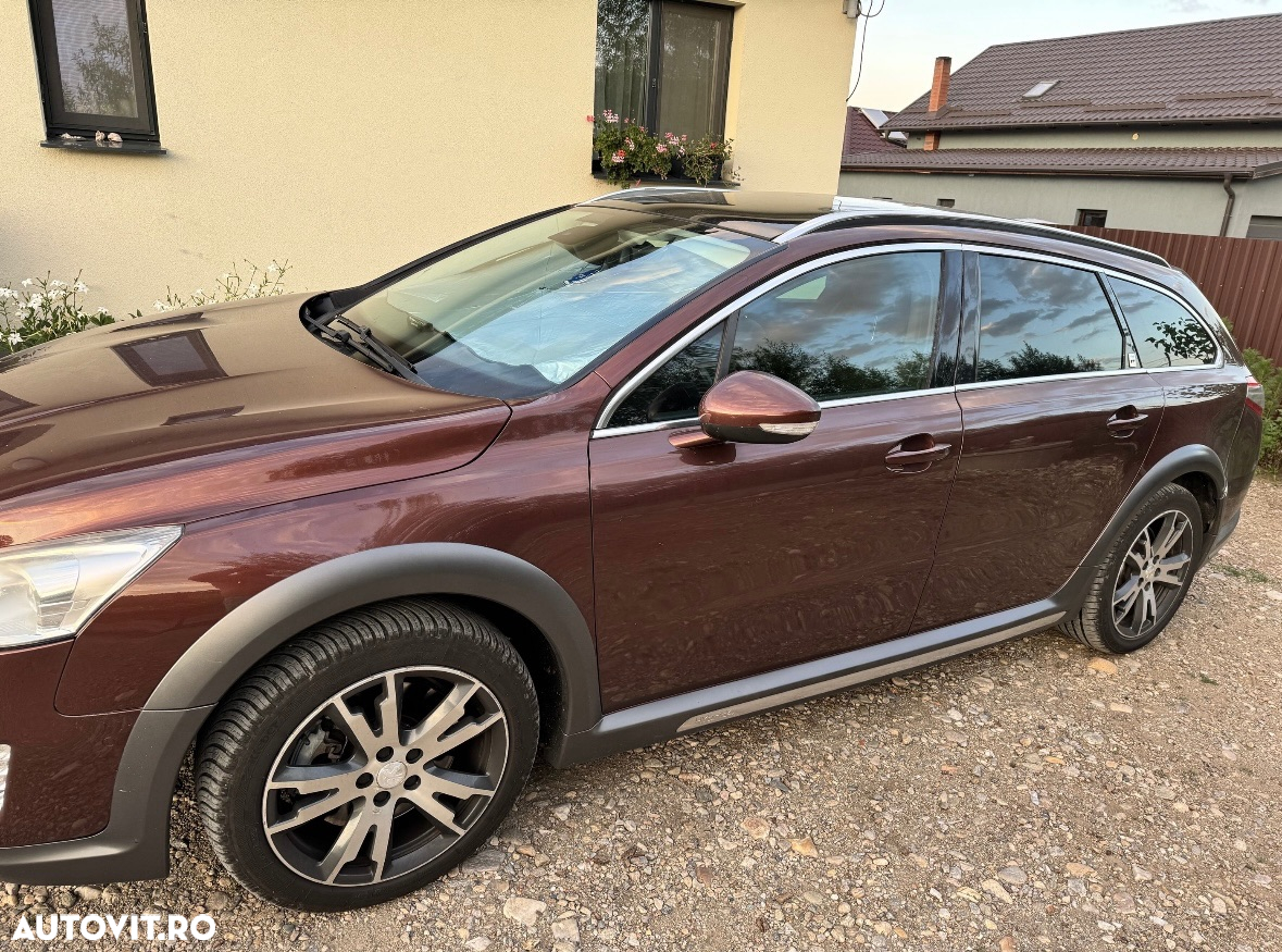 Peugeot 508 RXH Hybrid4 - 2