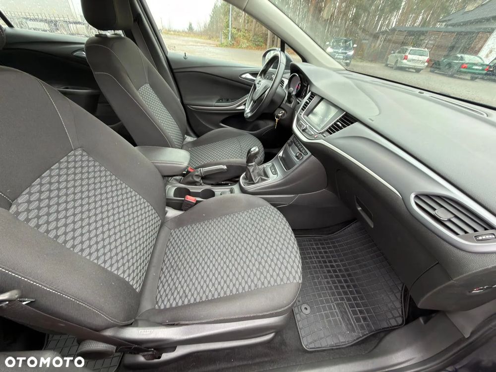 Opel Astra 1.6 CDTI Enjoy - 10