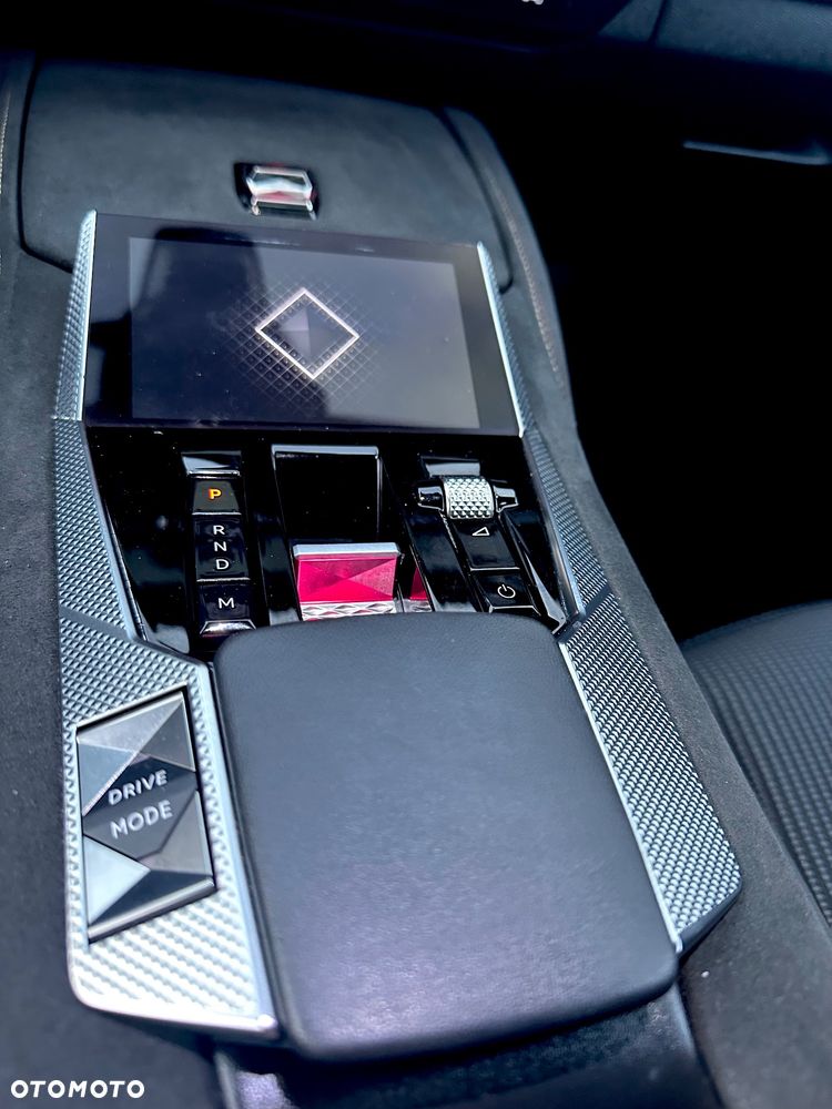 DS Automobiles DS 4 1.5 BlueHDi Performance Line + - 32