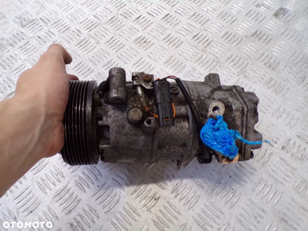KOMPRESOR POMPA KLIMATYZACJI BMW E82 2.0 BENZYNA - 2