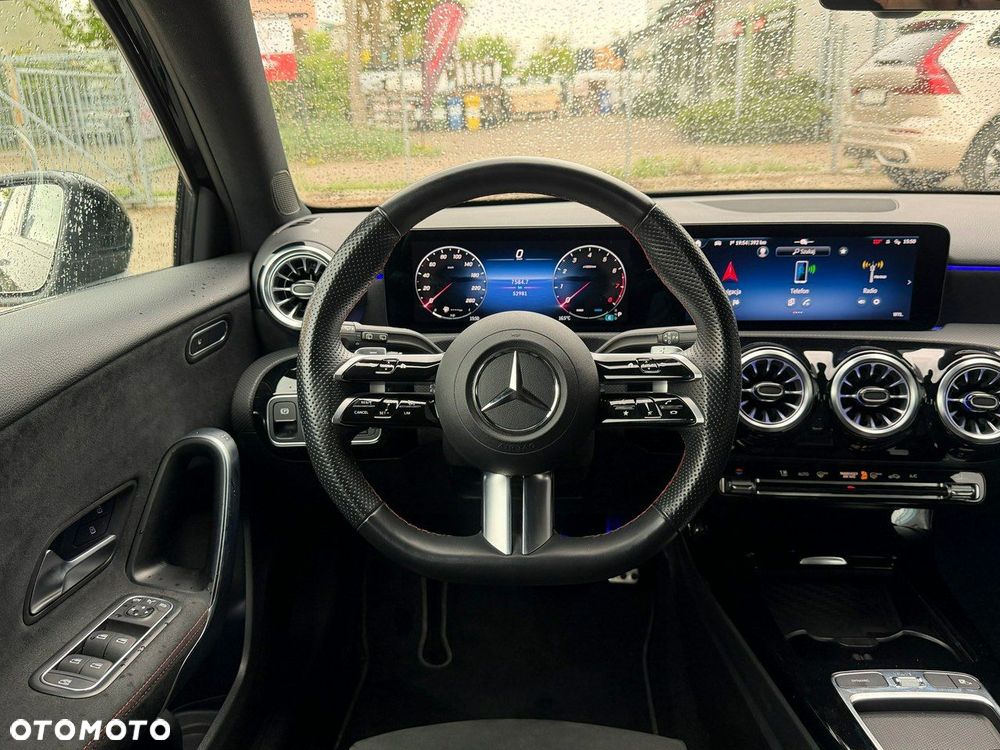 Mercedes-Benz Klasa A 200 AMG Line 7G-DCT - 13
