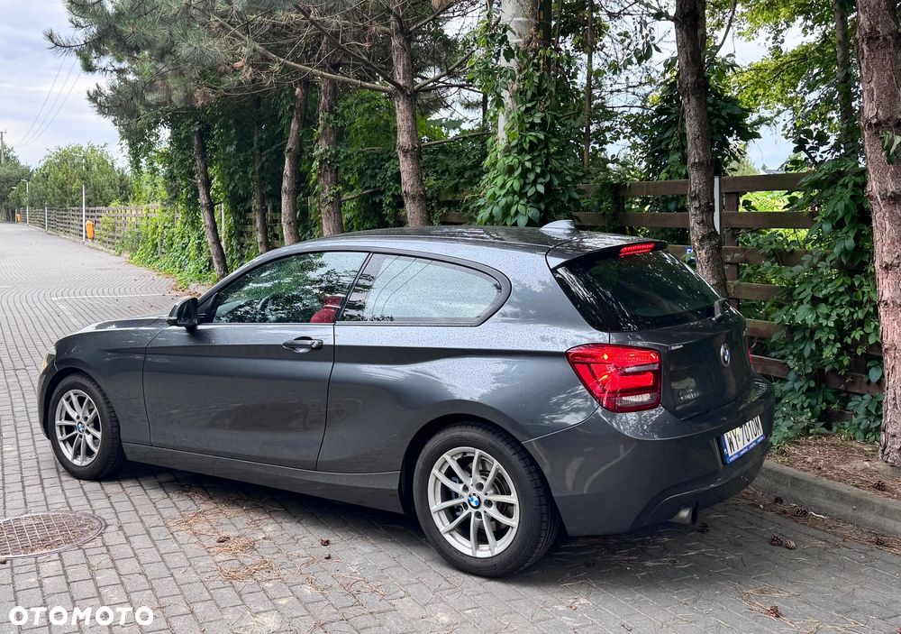 BMW Seria 1 114i - 2
