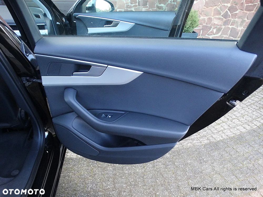 Audi A4 Avant 2.0 TDI ultra S tronic sport - 39