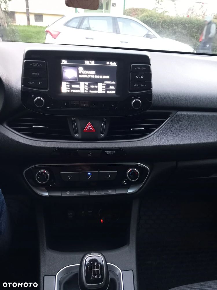 Hyundai i30 1.4 Classic + - 8