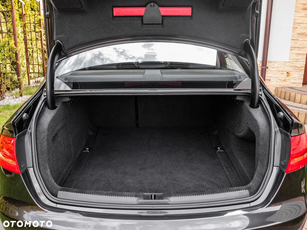 Audi A4 Limousine 2.0 TDI 112g DPF Ambiente - 30