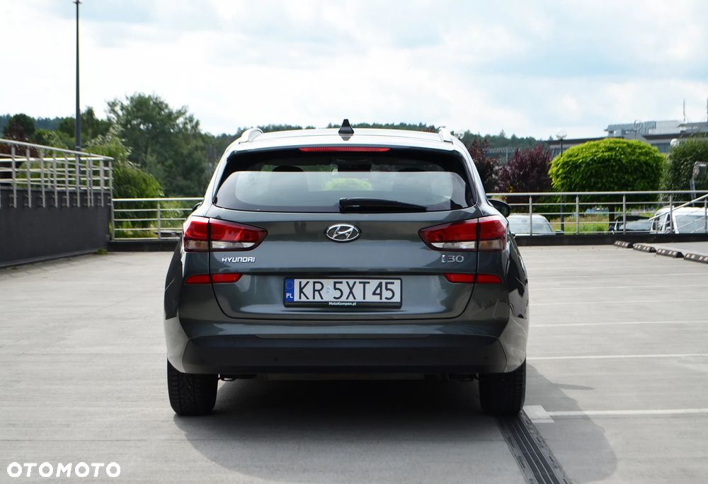 Hyundai i30 1.5 DPI Modern - 5