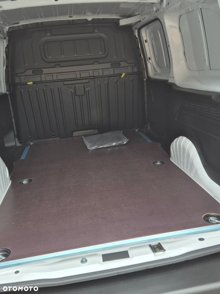 Opel Combo Cargo L2 950kg 1.5 Diesel 131 KM S&S MT6 - 5