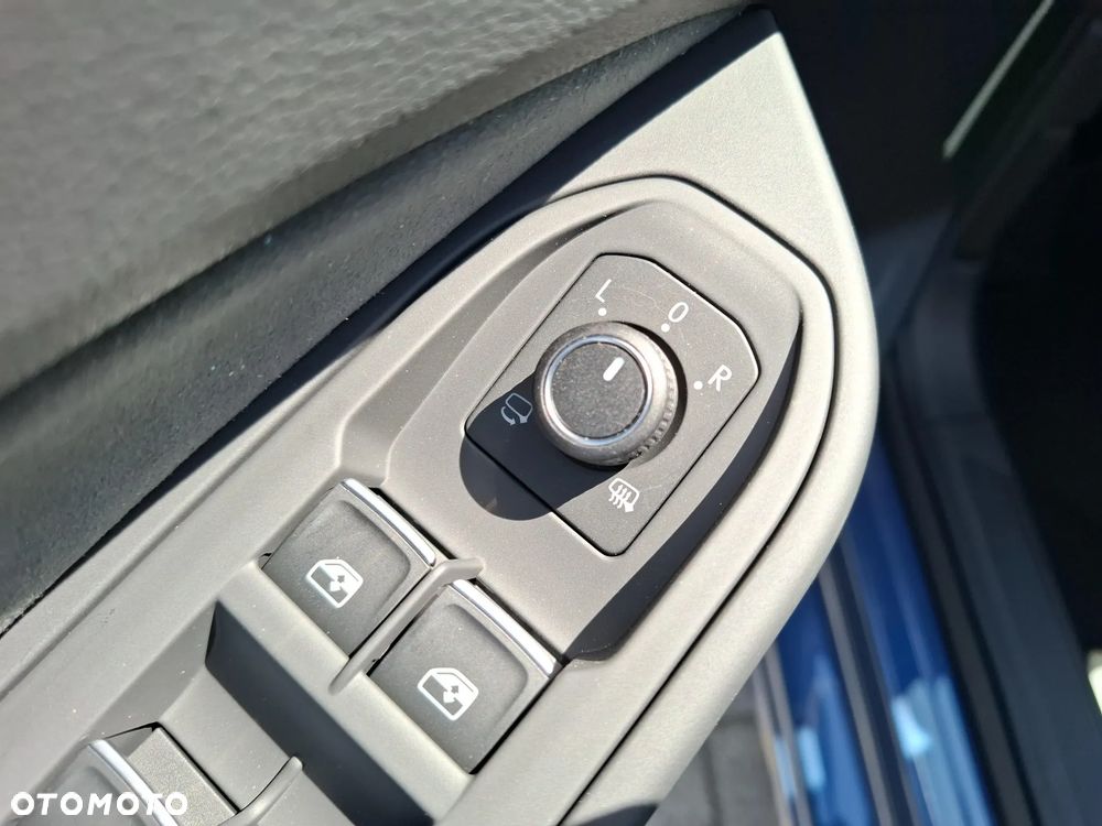 Volkswagen Golf - 19