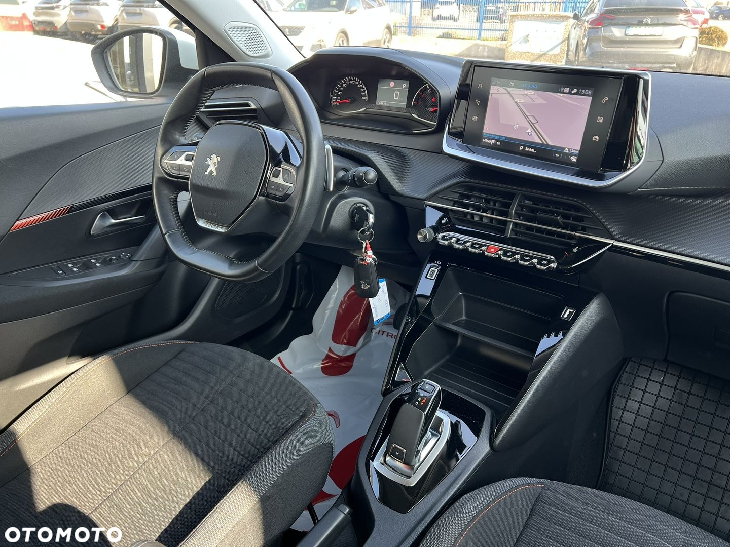 Peugeot 2008 1.2 PureTech Active Pack S&S EAT8 - 17