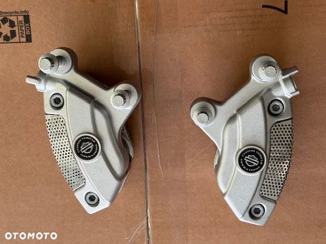 ZACISK ZACISKI HAMULCOWE PRZÓD BREMBO HARLEY TOURING CVO - 3