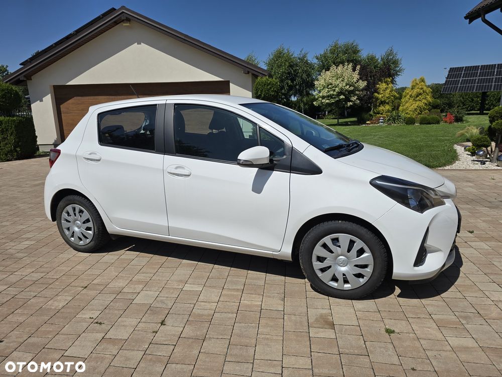 Toyota Yaris - 1