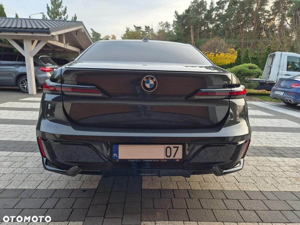 BMW Seria 7 - 21
