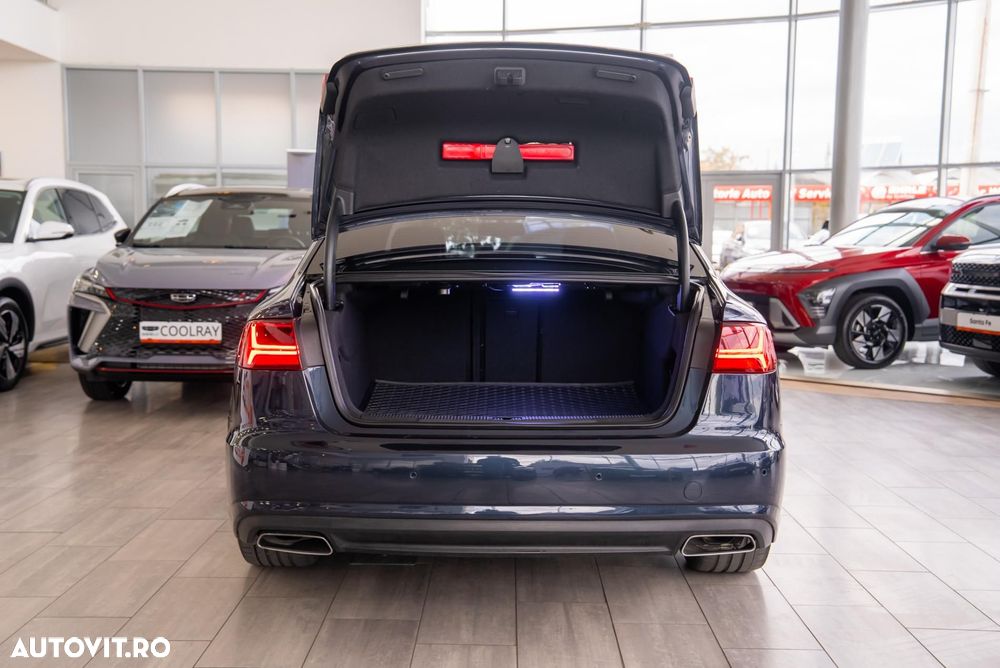 Audi A6 Avant 2.0 TDI Ultra S tronic - 13