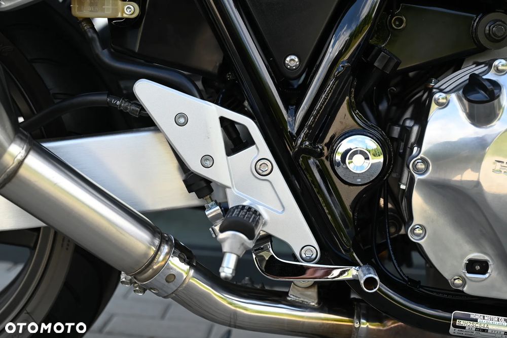Honda CB - 18