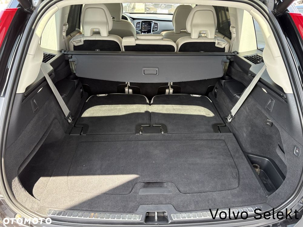 Volvo XC 90 - 23