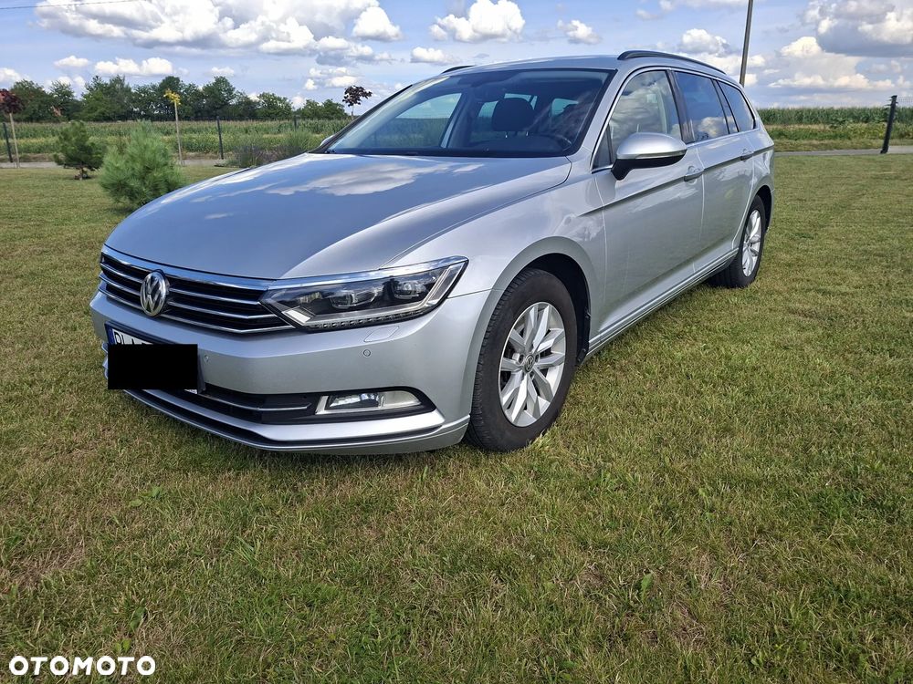Volkswagen Passat 2.0 TDI (BlueMotion Technology) DSG Comfortline - 1
