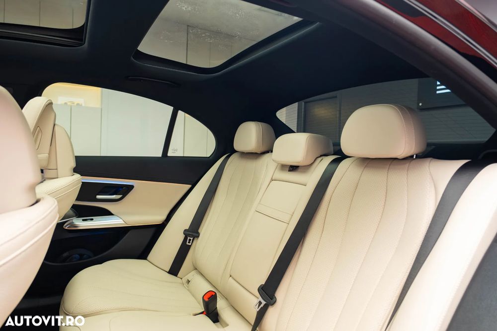 Mercedes-Benz E 220 d 4Matic 9G-TRONIC Edition AMG Line - 18