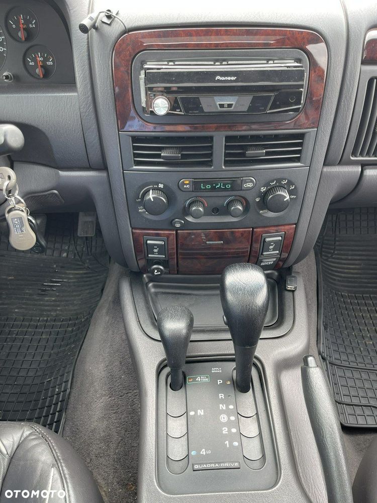 Jeep Grand Cherokee - 9