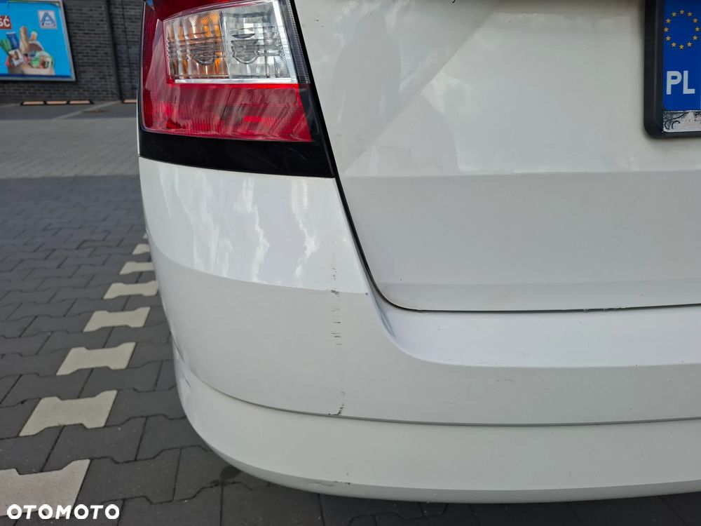 Skoda Fabia 1.0 TSI Active - 14