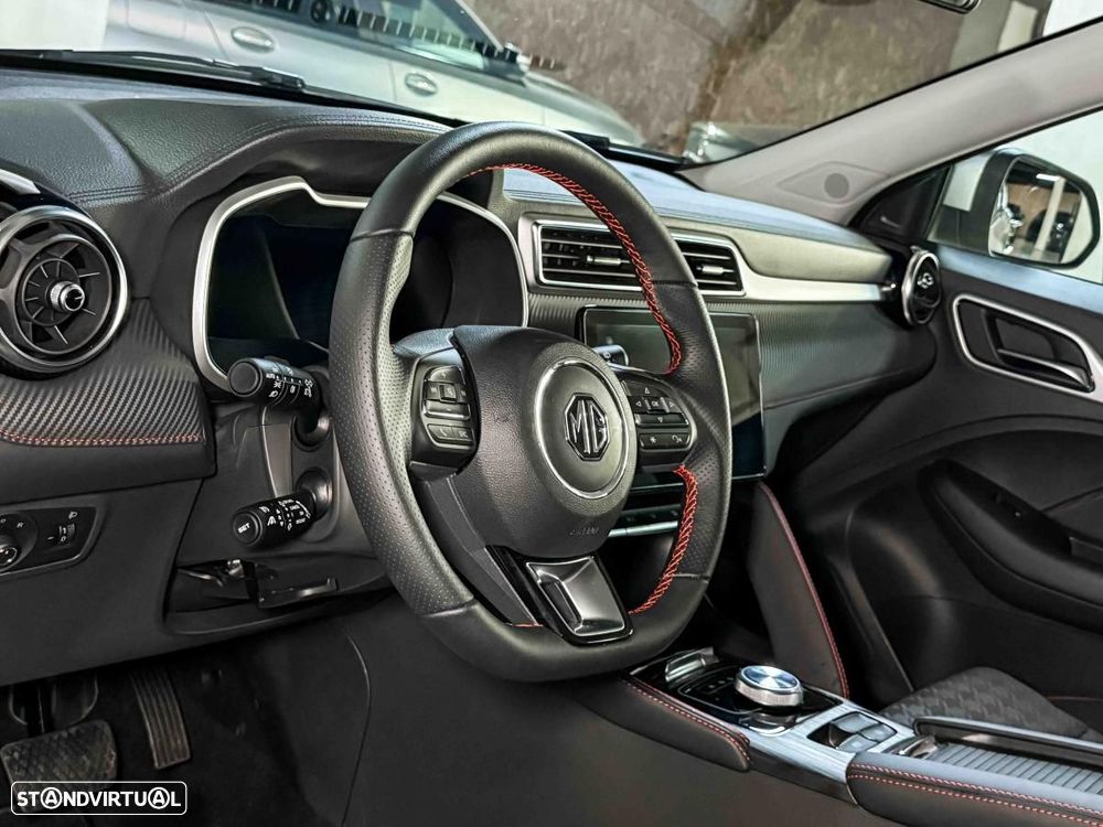 MG ZS EV 72.6 kWh Comfort OBC 11 kW - 20