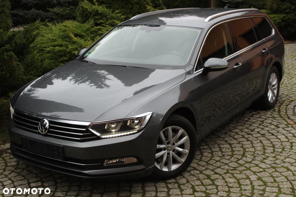 Volkswagen Passat 2.0 TDI (BlueMotion Technology) Comfortline - 1
