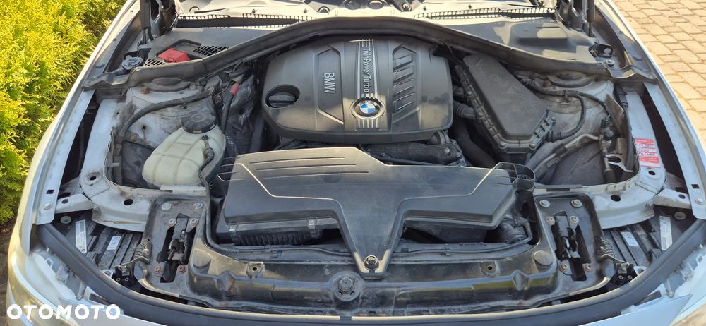 BMW Seria 3 320d - 14