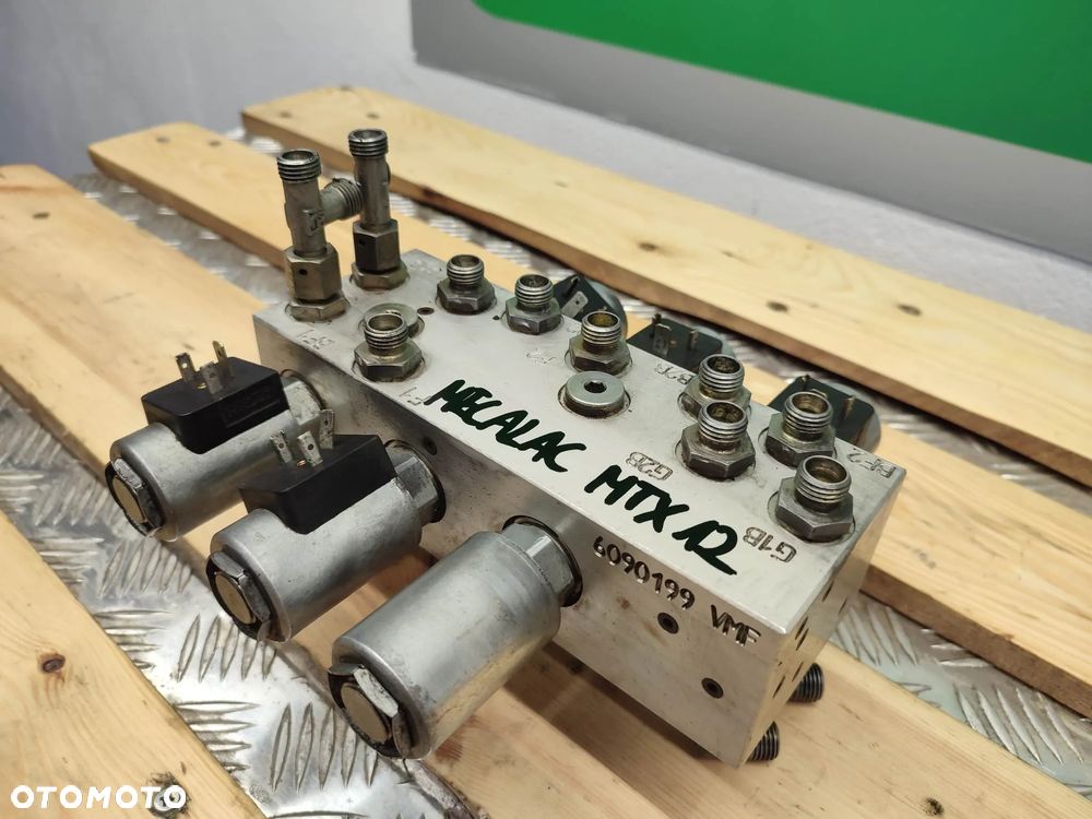 Blok hydrauliczny Mecalac MTX 12 (6090199 VMF) - 7