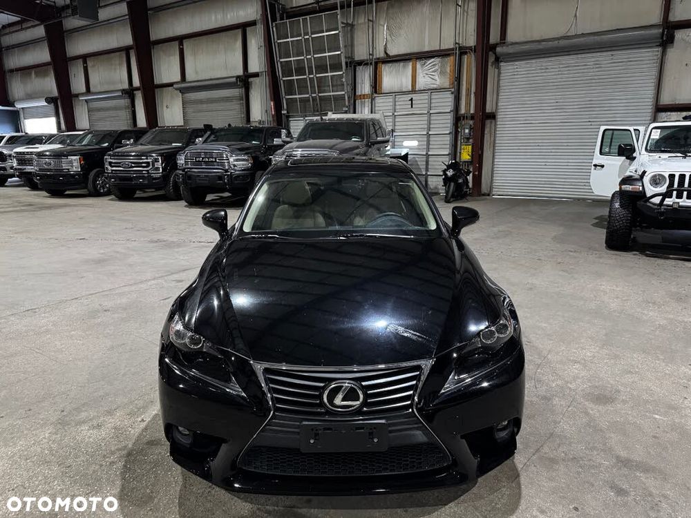 Lexus IS 200t Prestige - 5
