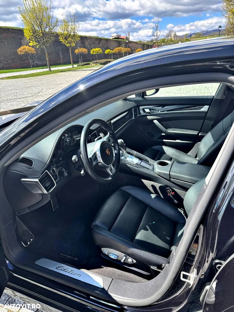 Porsche Panamera Edition - 10
