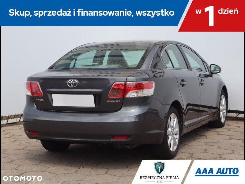 Toyota Avensis - 6