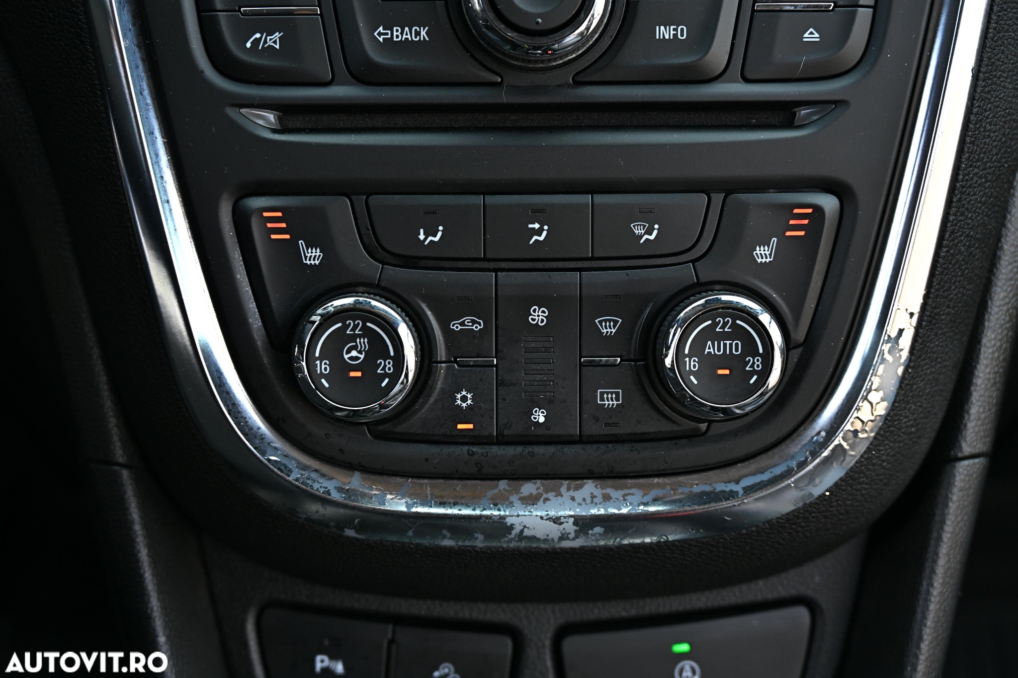 Opel Mokka 1.6 CDTI ECOFLEX Start/Stop 4x4 Color Edition - 20