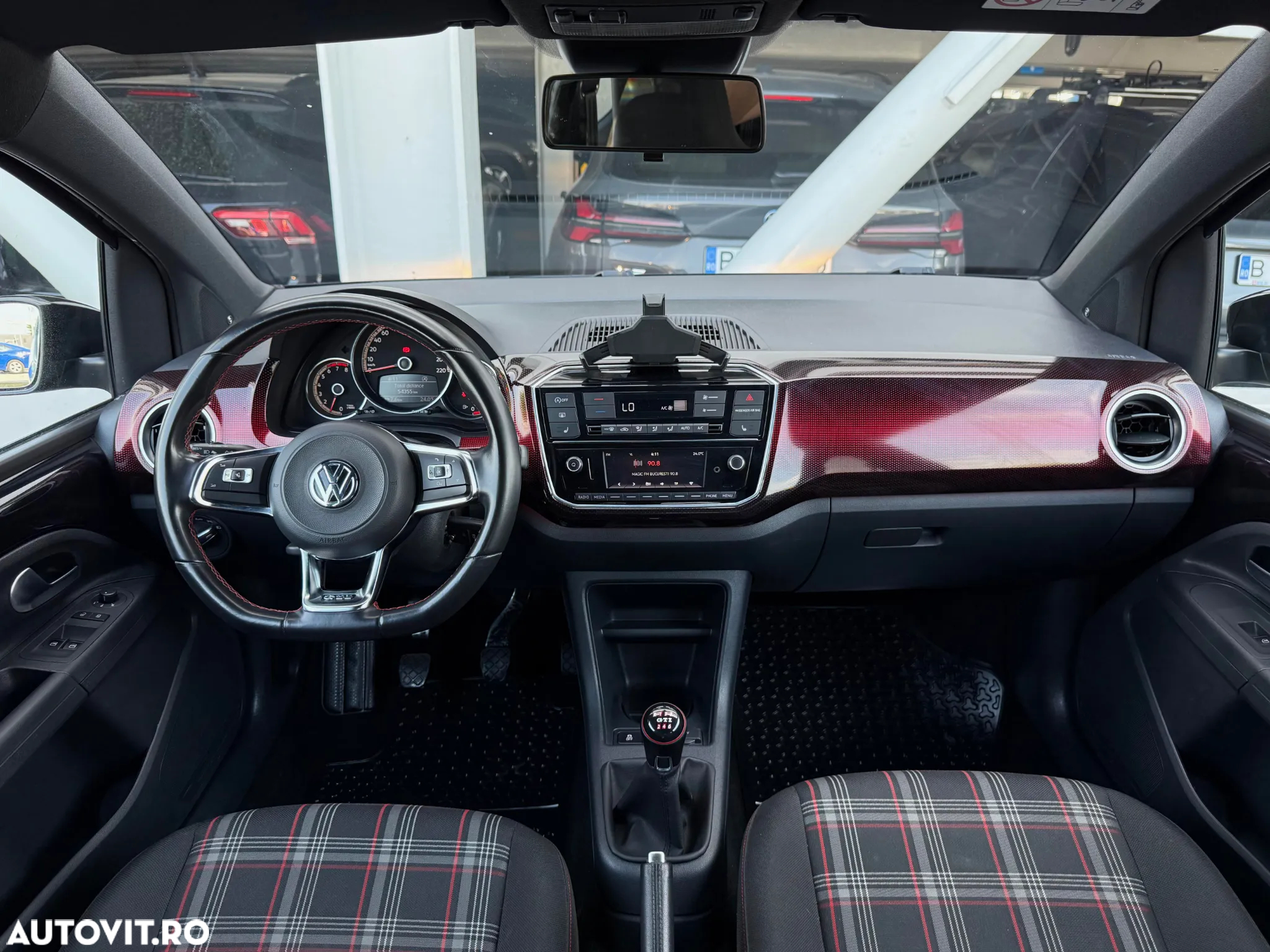 Volkswagen up! GTI - 5