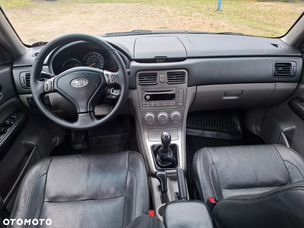 Subaru Forester 2.0 XC Celebration - 13