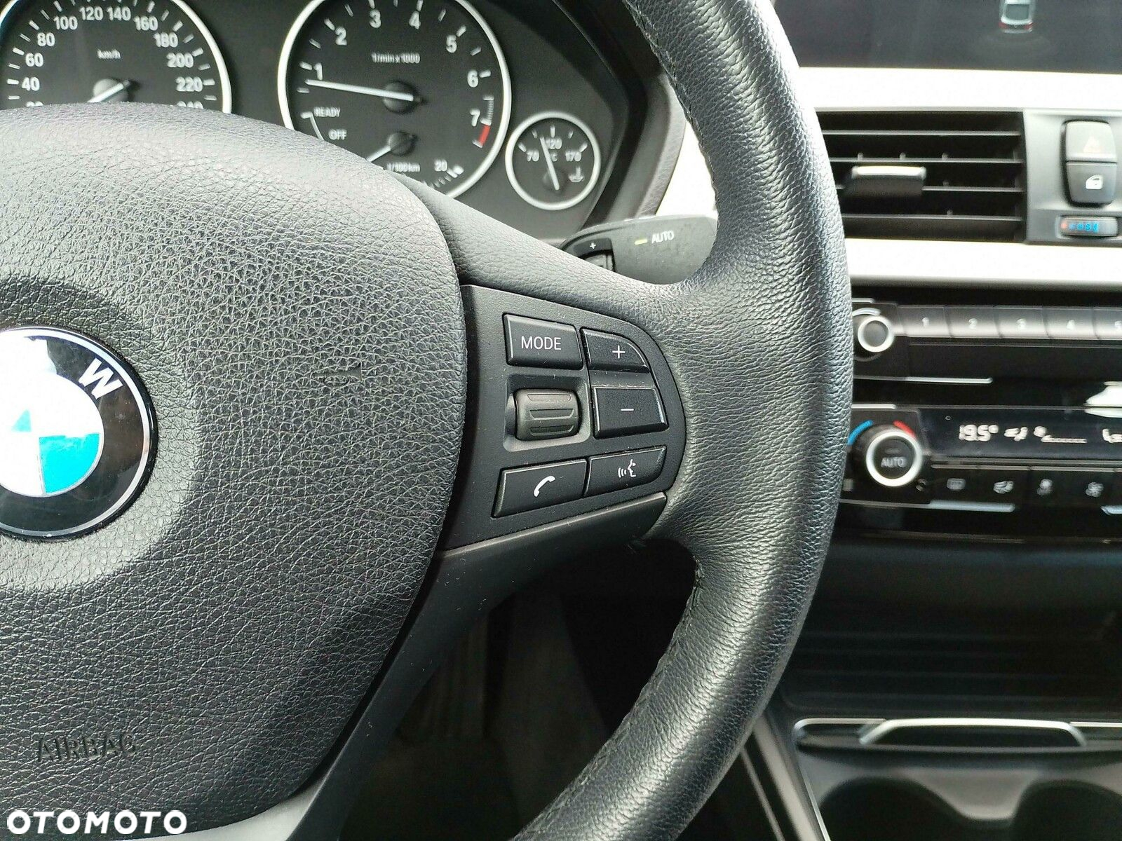BMW Seria 3 320i GPF xDrive - 17