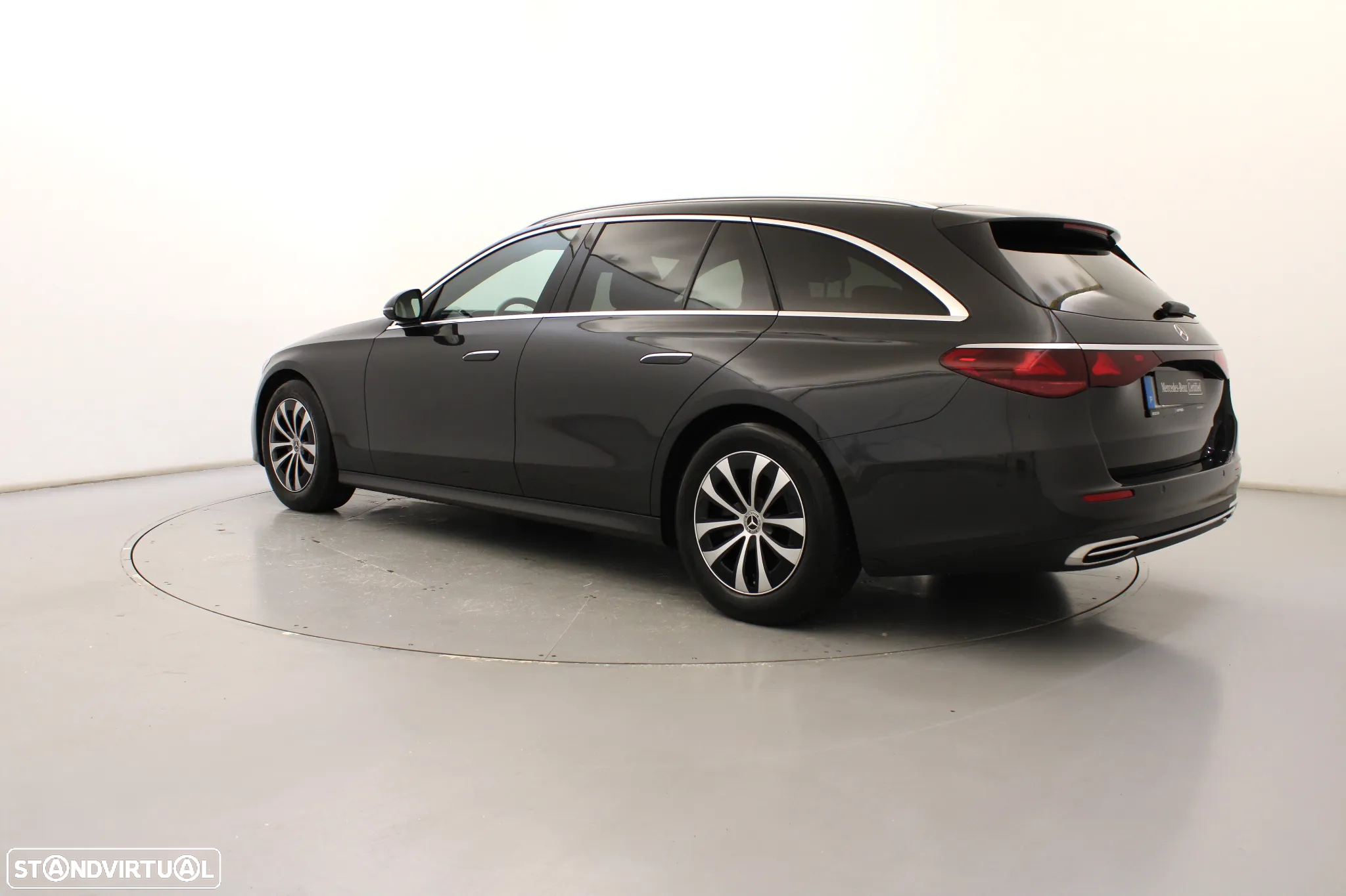 Mercedes-Benz E 220 d - 10