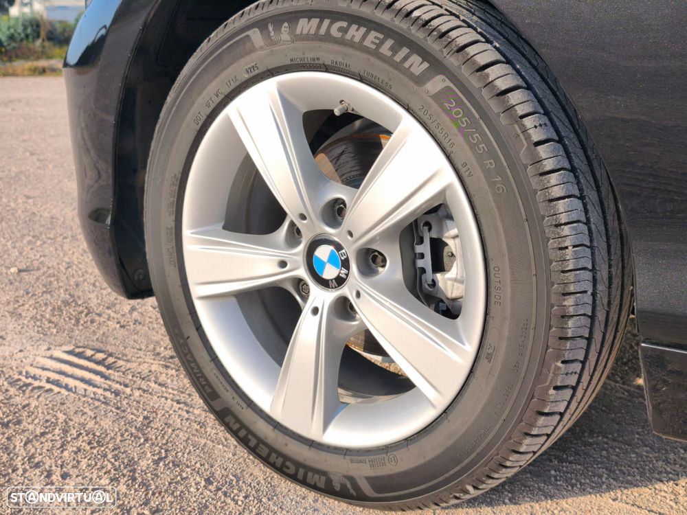 BMW 116 d Line Sport - 12