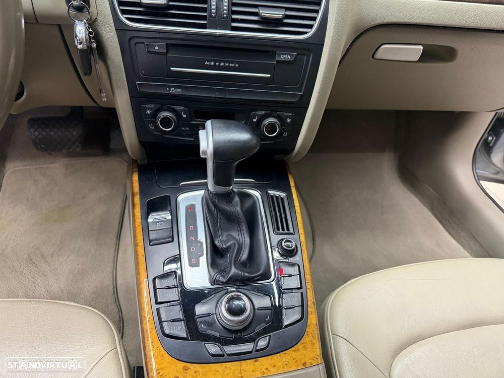 Audi A4 2.0 TDI exclusive Multitronic - 27
