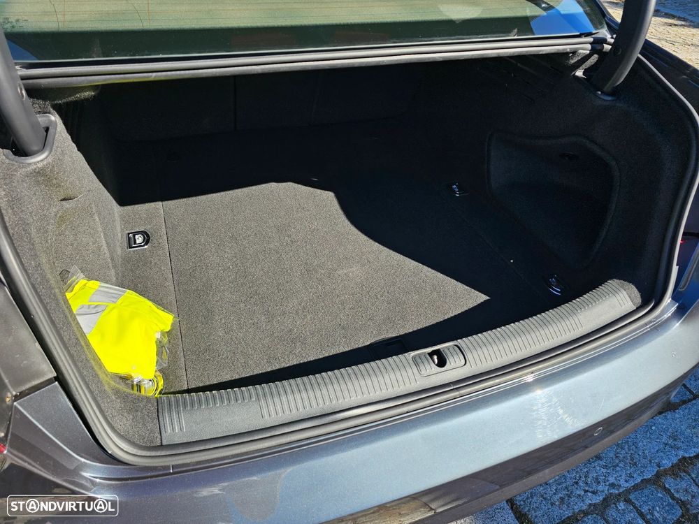 Audi A4 - 33