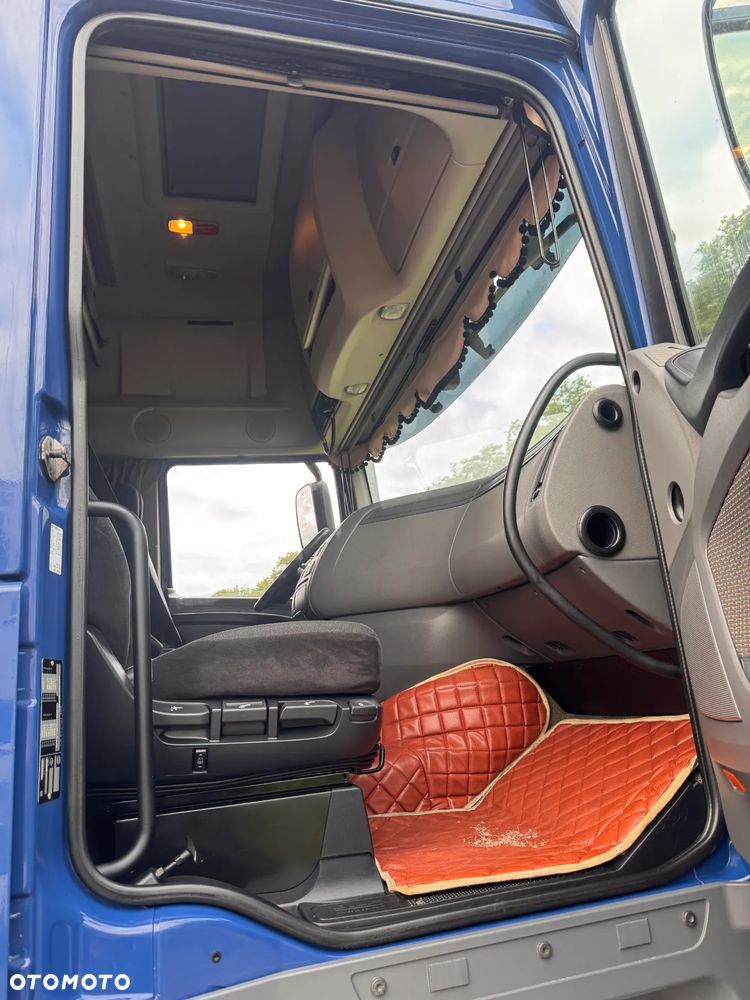 DAF XF 106 - 17