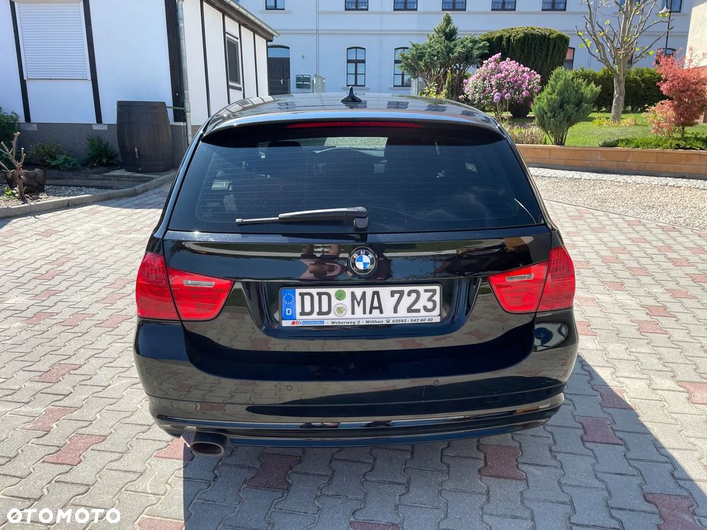 BMW Seria 3 320d xDrive - 5