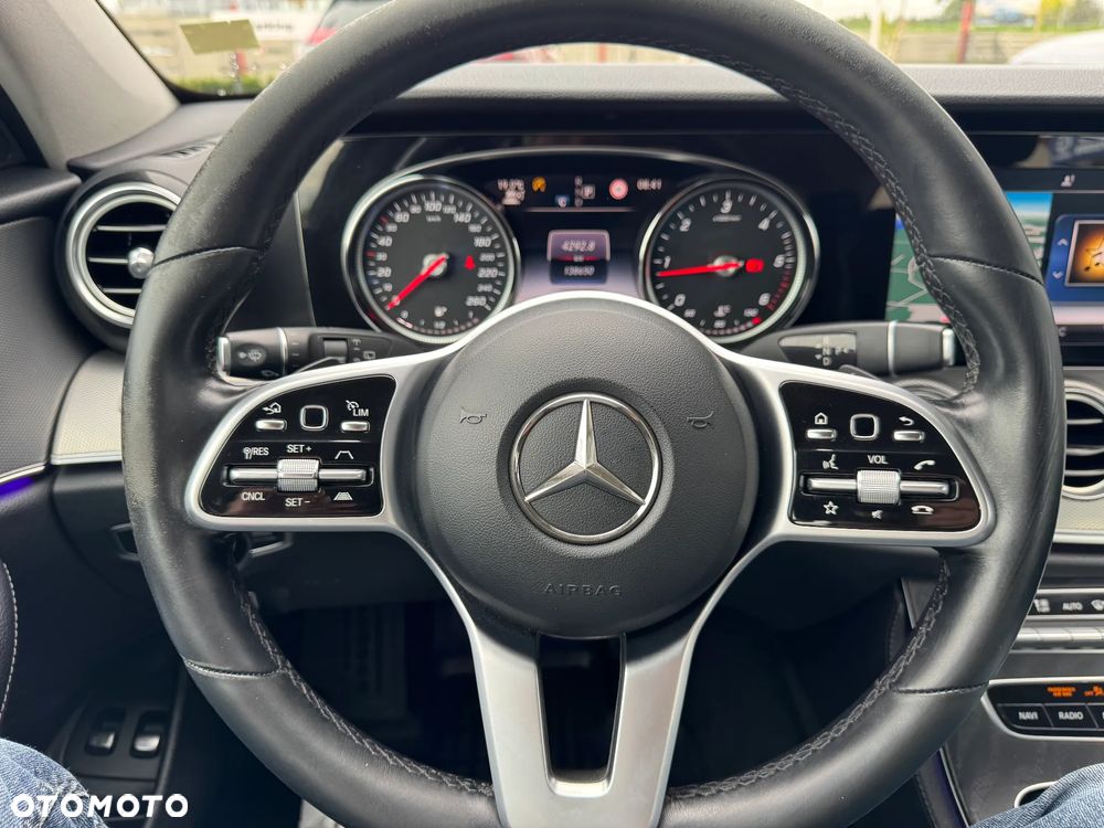 Mercedes-Benz Klasa E 220 d 9G-TRONIC - 16