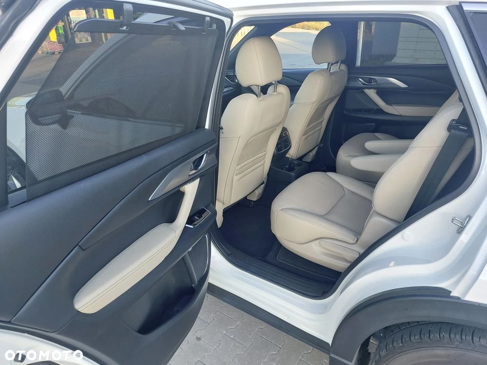 Mazda CX-9 - 11