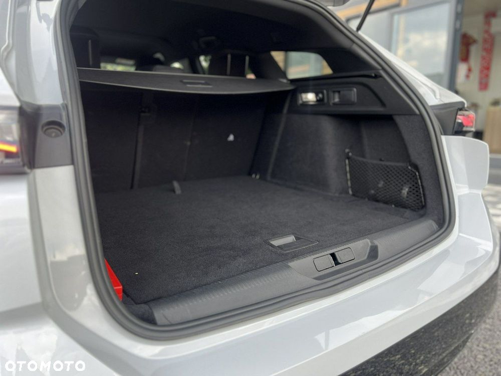 Peugeot 308 1.2 PureTech Allure S&S EAT8 - 40